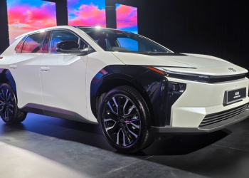 Toyota bZ4X在大马发布：227马力、WLTP续航525公里、支持150kW直流快充，售价22万令吉