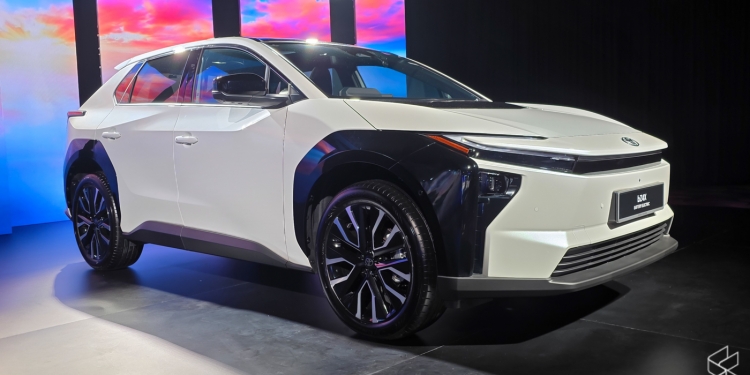 Toyota bZ4X在大马发布:227马力、WLTP续航525公里、支持150kW直流快充,售价22万令吉