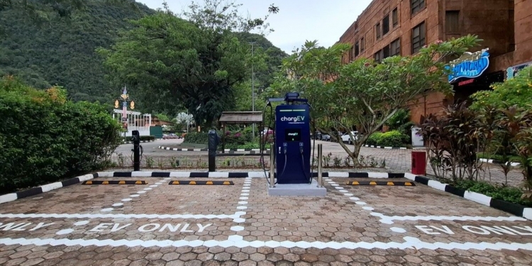 ChargEV在怡保双威迷失乐园酒店部署交流和直流充电桩