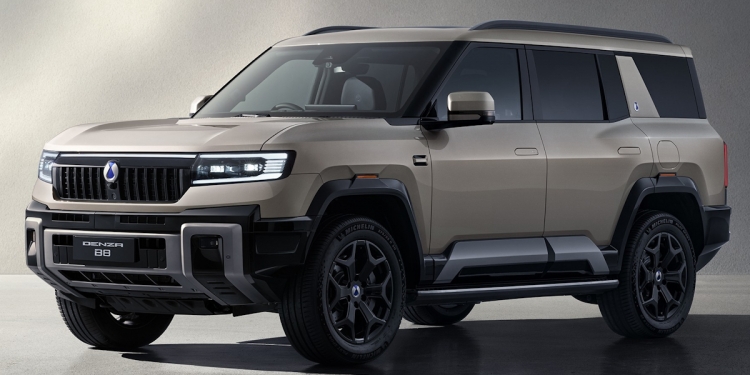 腾势B8：品牌首款登陆马来西亚的插电式混合动力车，续航超过900公里