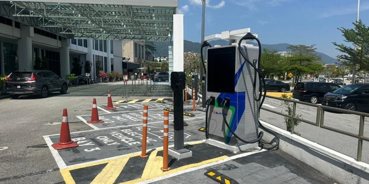 TNB Electron在霹雳Hotel Casuarina Meru启用120kW直流充电桩