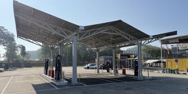 东甲停站ChargEV充电站完成升级 配备400kW电网供电及带顶棚充电车位
