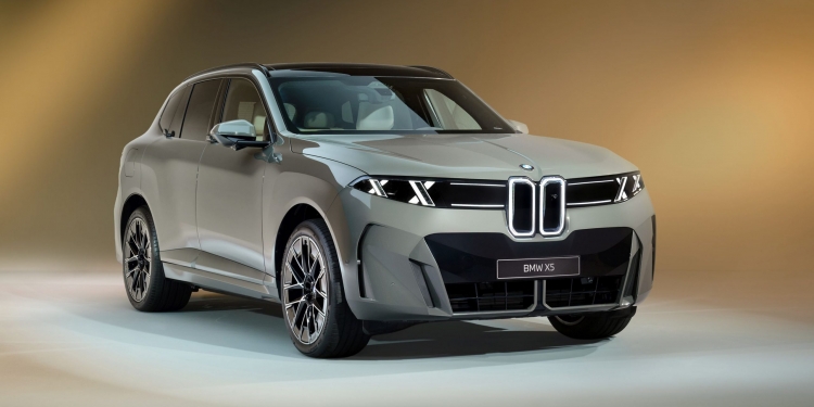 第五代BMW X5集齐五种动力：纯电版BMW iX5搭载141kWh大电池，续航可达845公里