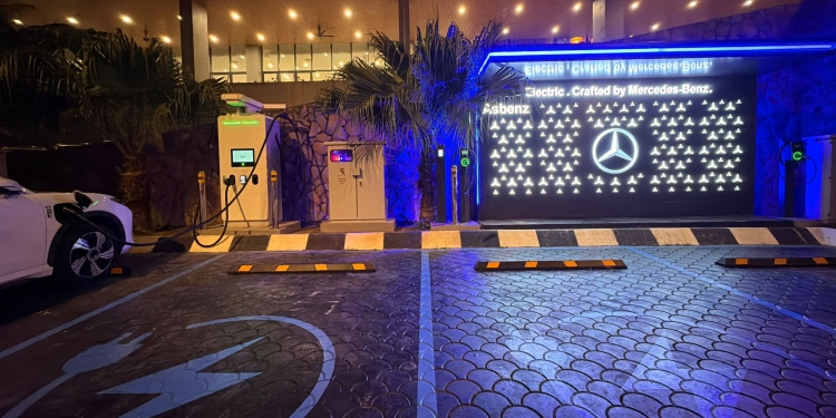 DC Handal位于Zenith Hotel Cameron的充电桩启用