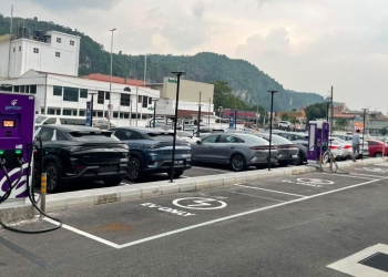 Gentari在怡保江沙路BYD店部署240kW和180kW直流充电桩