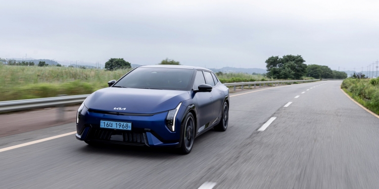 首次试驾Kia EV3 GT、EV4 GT和EV5 GT：日常电动车带你重拾燃油车的驾驶乐趣