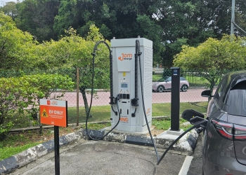 JomCharge在莎阿南第三区的麦当劳启用100kW直流充电桩